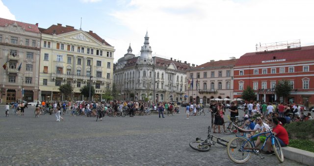 Одна из площадей города Клуж Напока в северо-западной Румынии