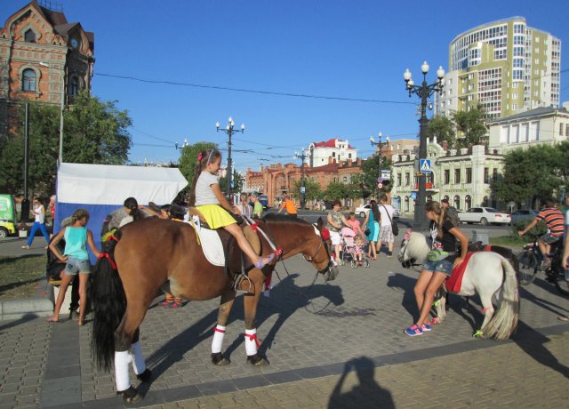 Посмотрите на Хабаровск