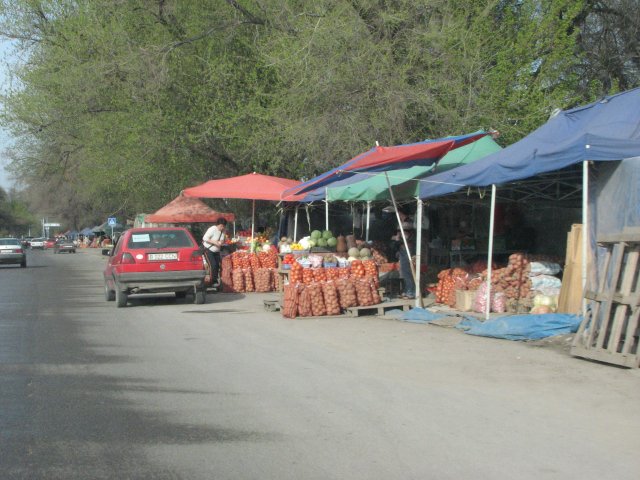 Уличная торговля, Алматы