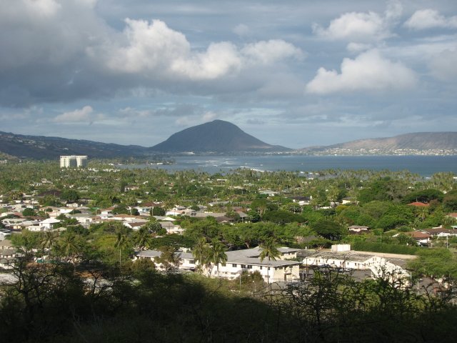 Вид с горы Diamond Head, остров Оаху, Гавайи
