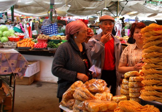 Рынок в Бишкеке, Киргизия