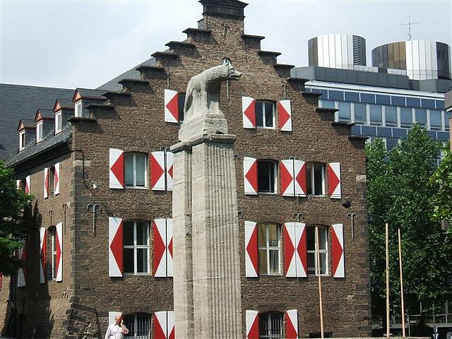 Музей Stadtisches в Кёльне, Германия