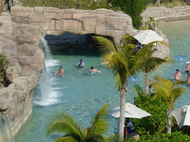 "Ленивая" река The Current, аквапарк Aquaventure, Дубай