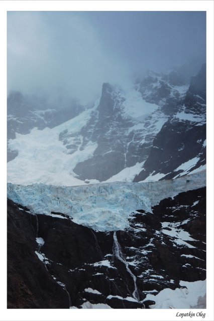 Вид на верхнюю часть ледника Glacier Del Frances