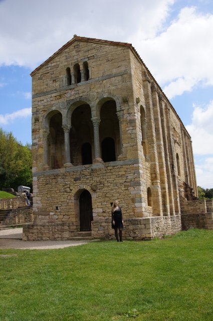 Церковь Святой Марии Наранко (Iglesia de Santa María del Naranco), Испания