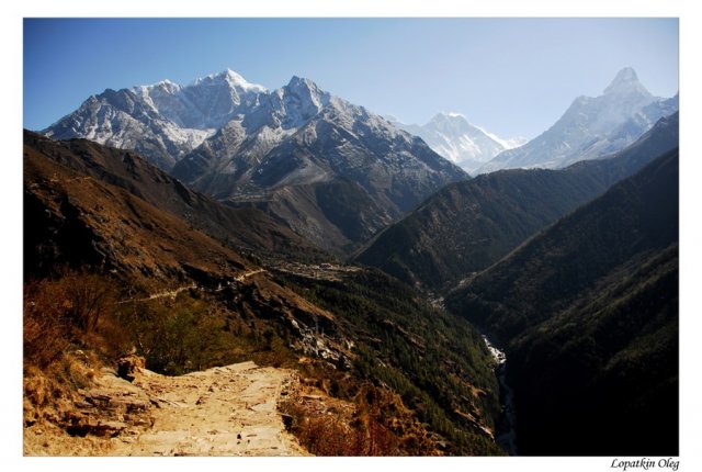 Виды по пути назад, в  Namche Bazar