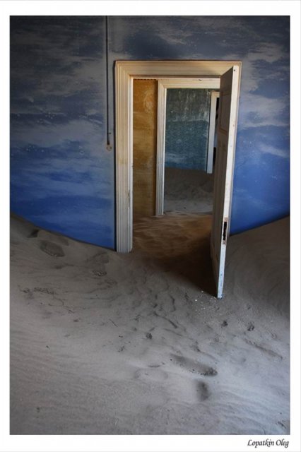 Kolmanskop (заброшенный город искателей алмазов, расположенный под Luderitz)