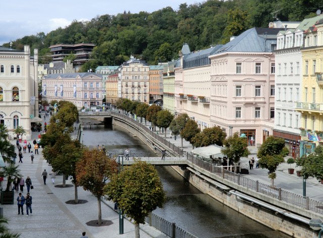 Река Тепла в центре Карловых Вар